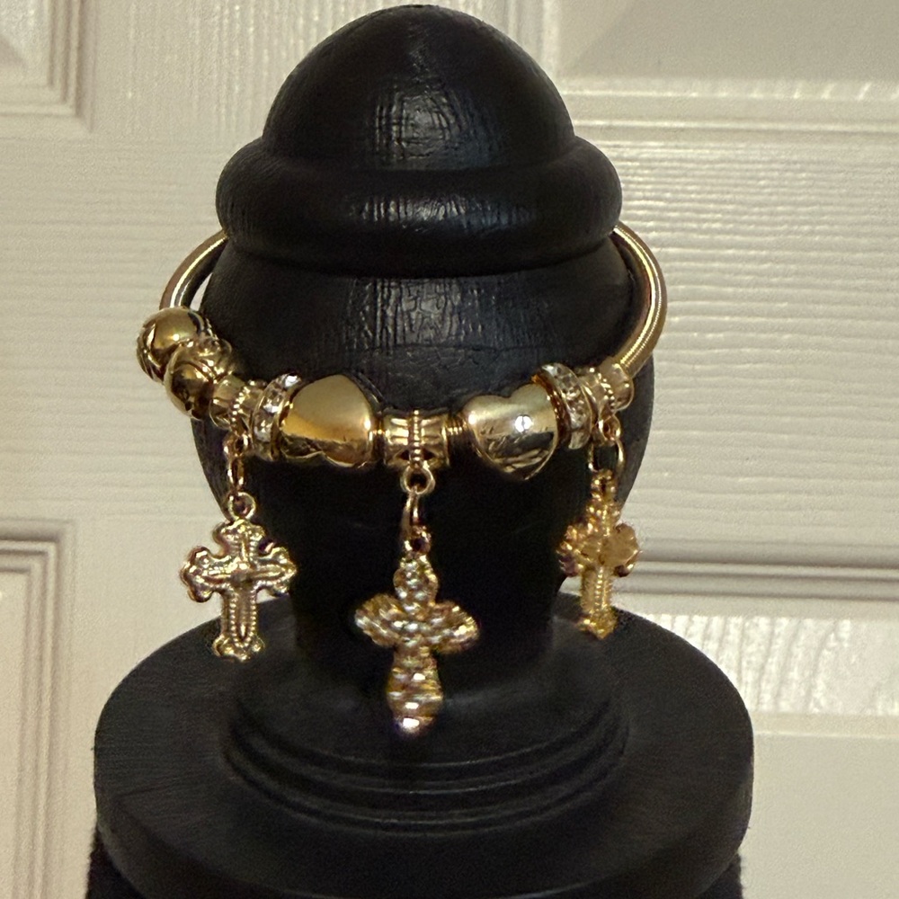 BNWOT Gold Charm Bracelet with Rhinestoned Cross Pendants